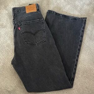 Levi’s 70 High Rise Flare